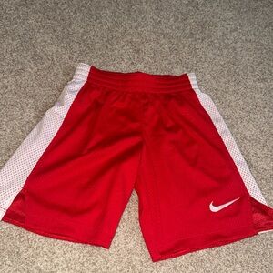 Boys Nike loose fit shorts